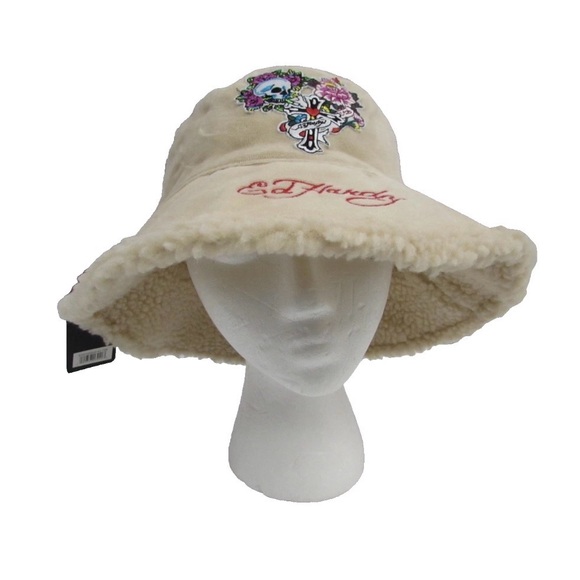 Ed Hardy Women's Off White Suede Faux Fur Bucket Hat OS Skull Pink Roses NWT - Picture 7 of 7